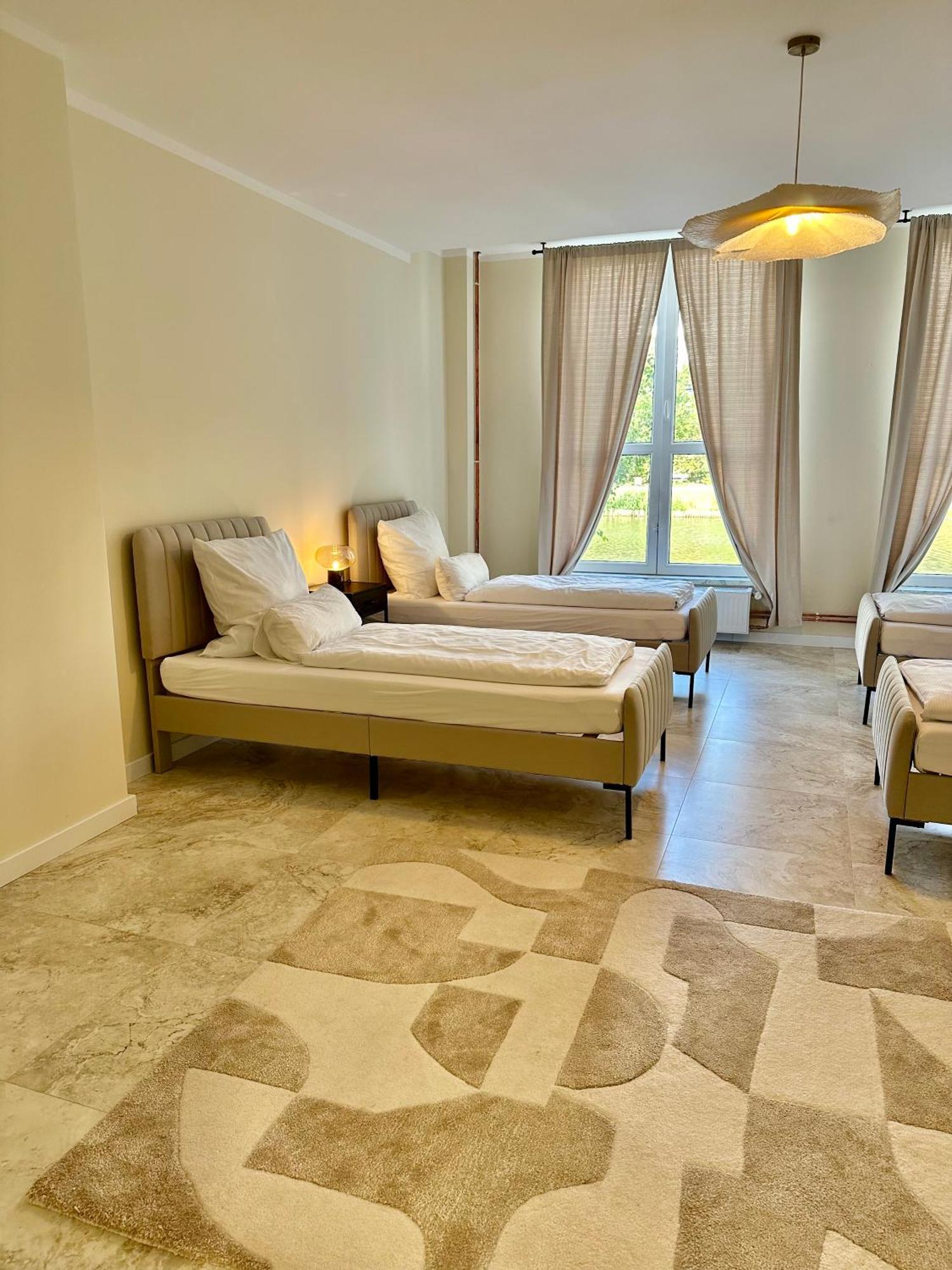 המבורג Sanierte 5 Zimmer Luxus Standard Apartment Auf 350Qm מראה חיצוני תמונה